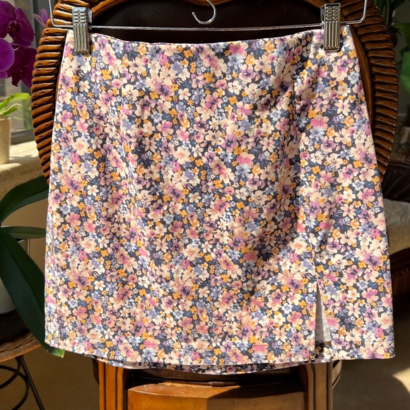 wild fable - Picture 1 of 11